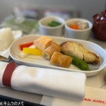 日本航空国内線ファーストクラス　羽田～那覇　921便 A350 (2024/01)